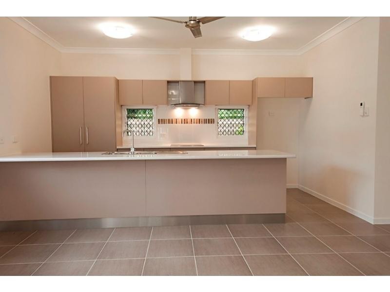 1/21 The Avenue, Hermit Park QLD 4812