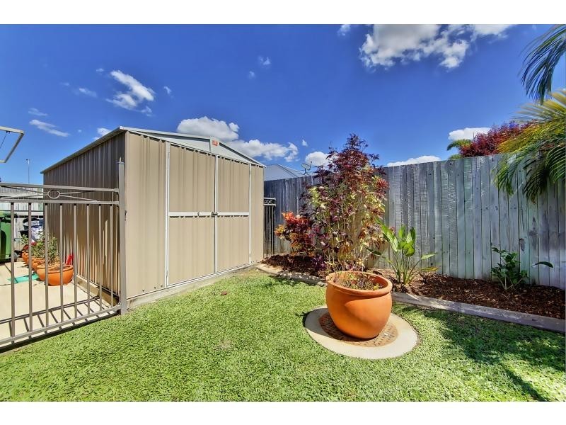 9 Waterfront Parade, Idalia QLD 4811