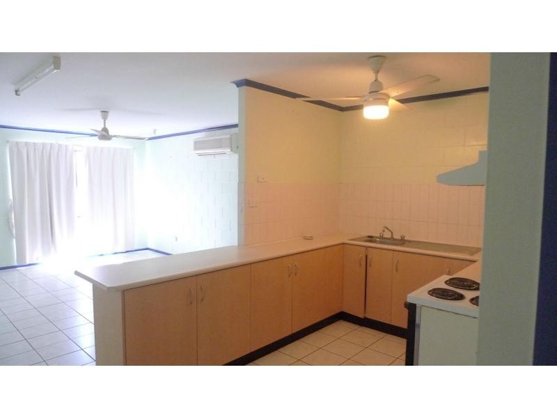 4/132 Queens Road, Hermit Park QLD 4812