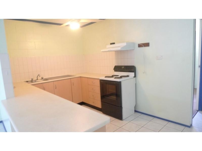 4/132 Queens Road, Hermit Park QLD 4812