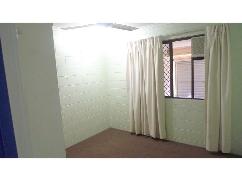 4/132 Queens Road, Hermit Park QLD 4812