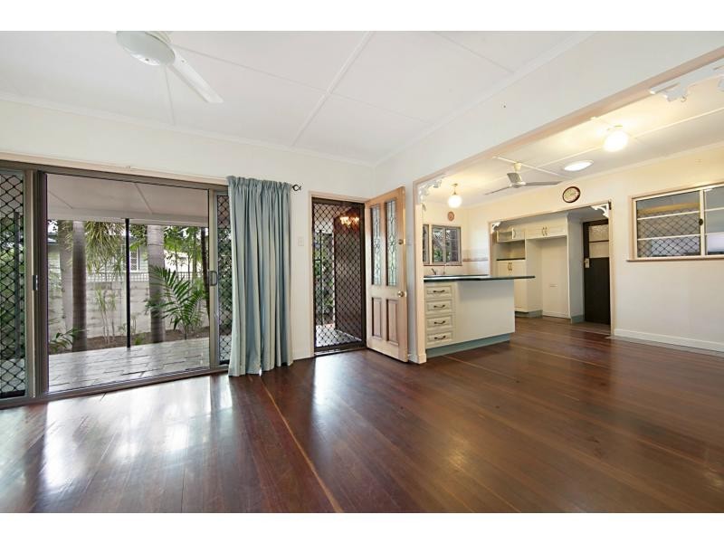 9 Neelsen Street, Wulguru QLD 4811