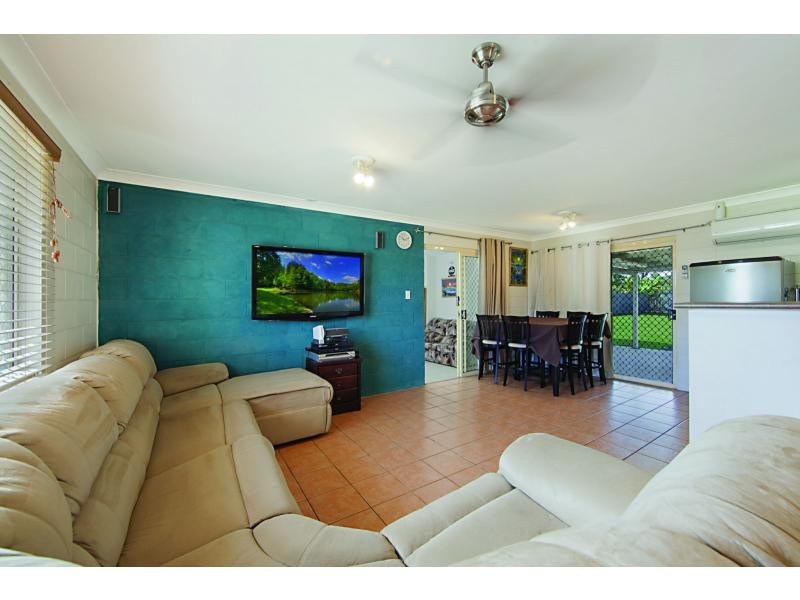 8 Gatwick Street, Burdell QLD 4818