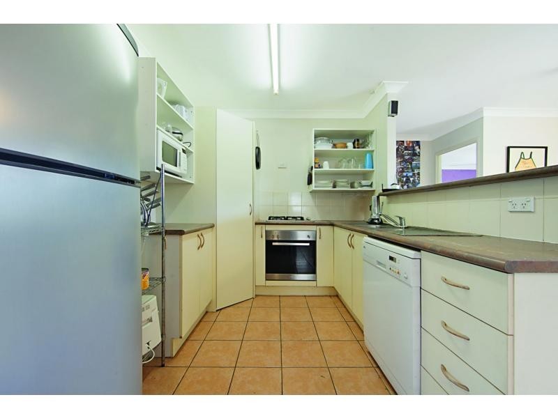 8 Gatwick Street, Burdell QLD 4818