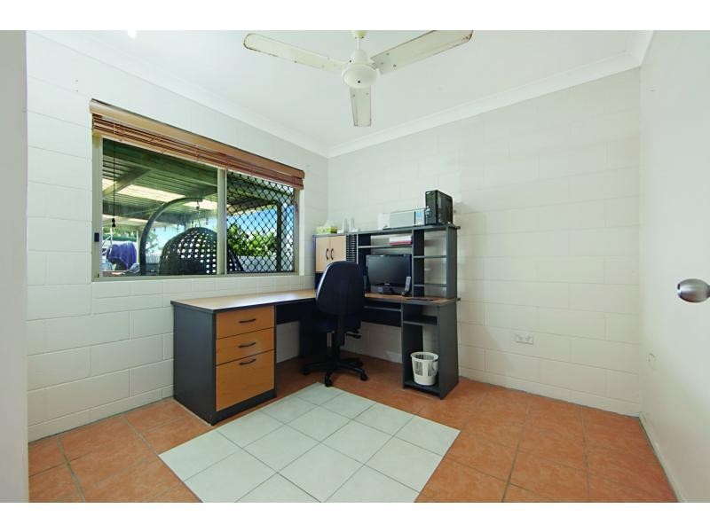 8 Gatwick Street, Burdell QLD 4818