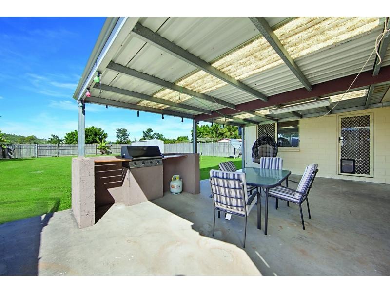 8 Gatwick Street, Burdell QLD 4818