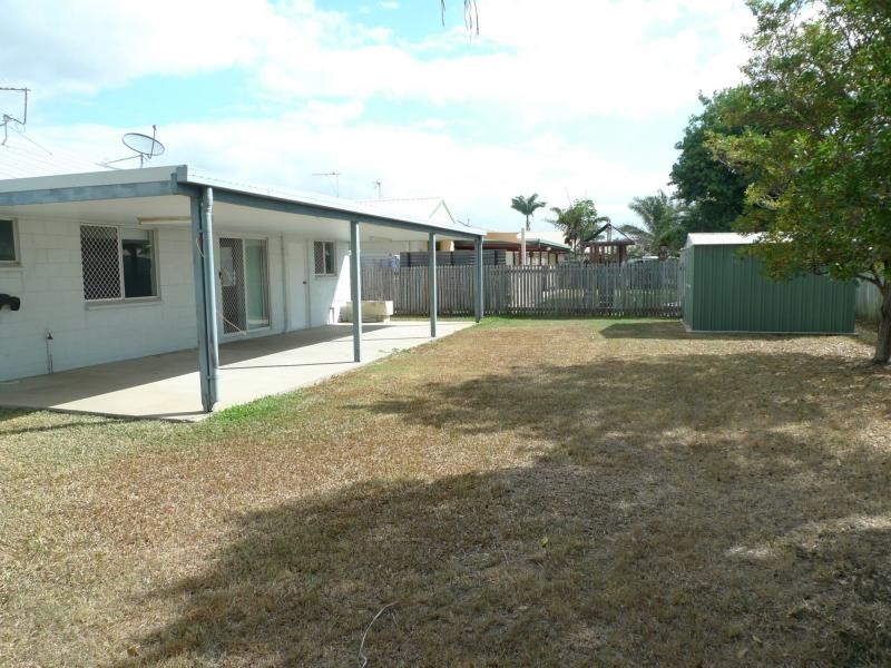 3 Lornsleigh Street, Mount Louisa QLD 4814