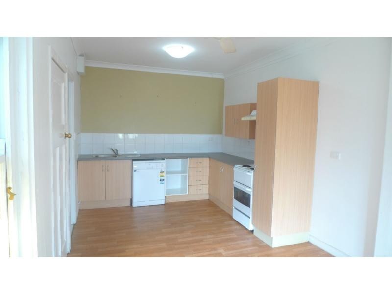 2/22 Soule Street, Hermit Park QLD 4812