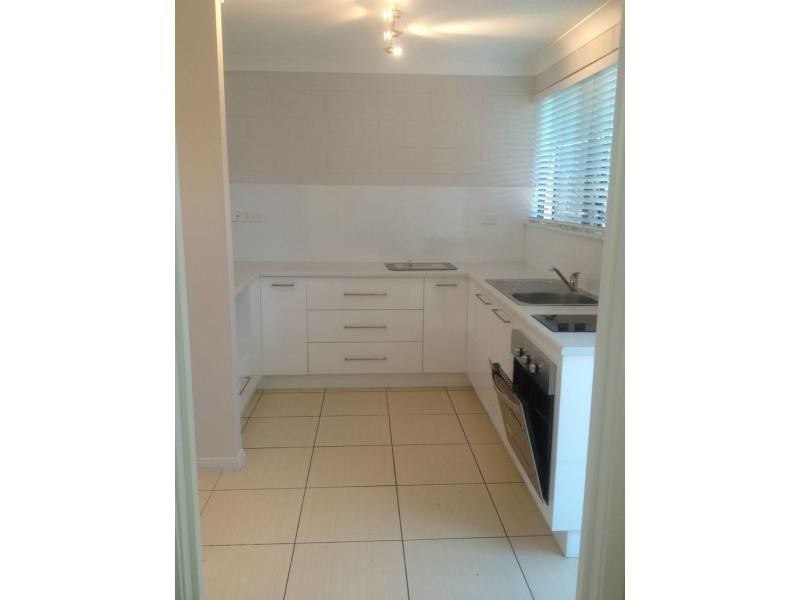 3/12 Richmond Street, Hermit Park QLD 4812