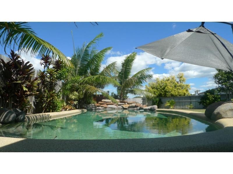 169 Daintree Drive, Bushland Beach QLD 4818