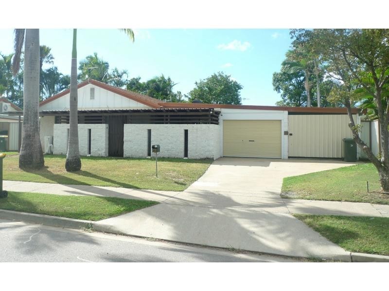 49 Canterbury Road, Kirwan QLD 4817