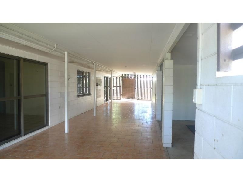 49 Canterbury Road, Kirwan QLD 4817