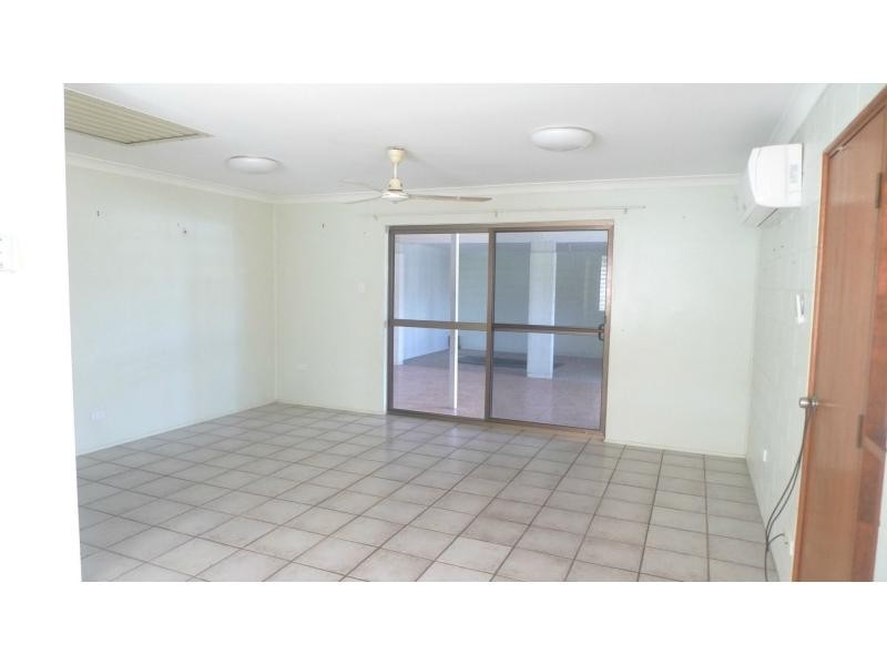 49 Canterbury Road, Kirwan QLD 4817