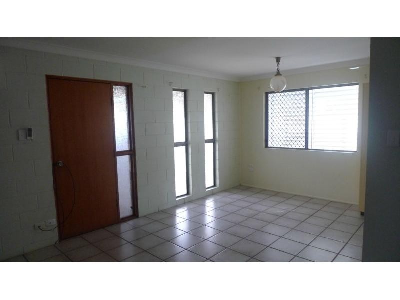 49 Canterbury Road, Kirwan QLD 4817