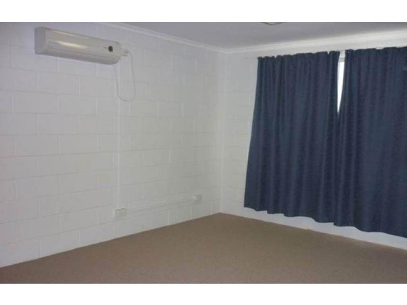 2/32 Albury Street, Pimlico QLD 4812