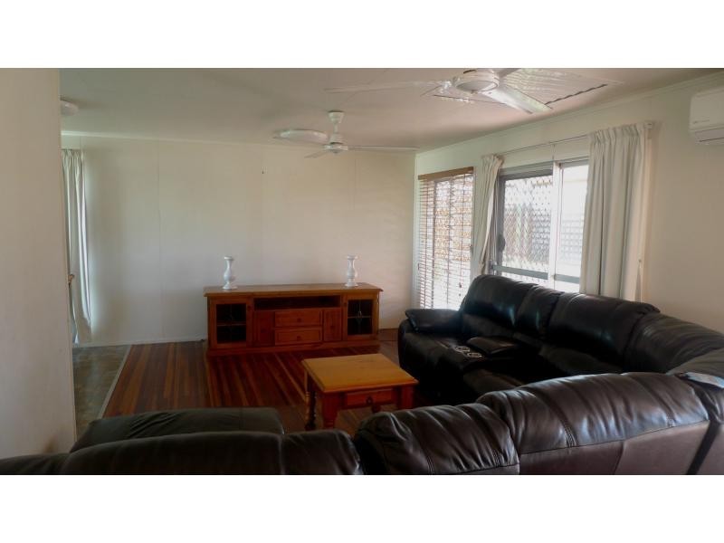 16 Hutchins Street, Heatley QLD 4814