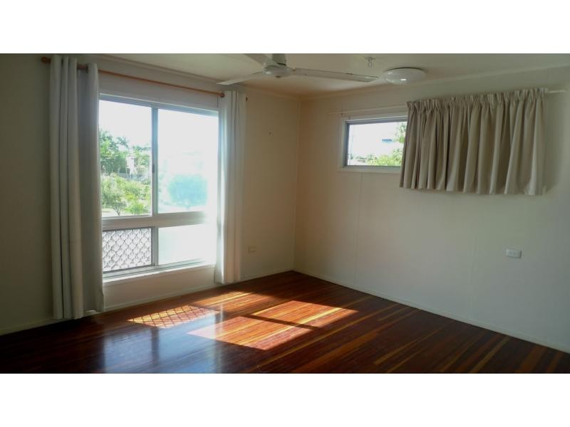 16 Hutchins Street, Heatley QLD 4814