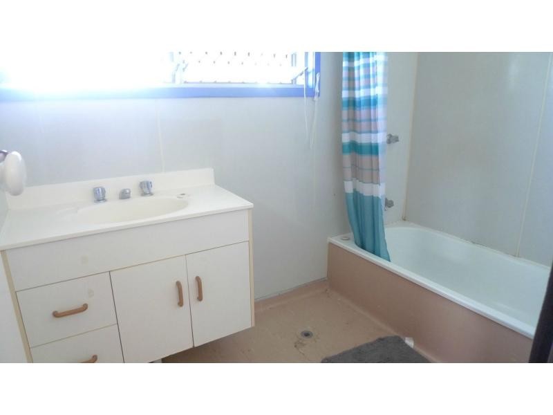 16 Hutchins Street, Heatley QLD 4814