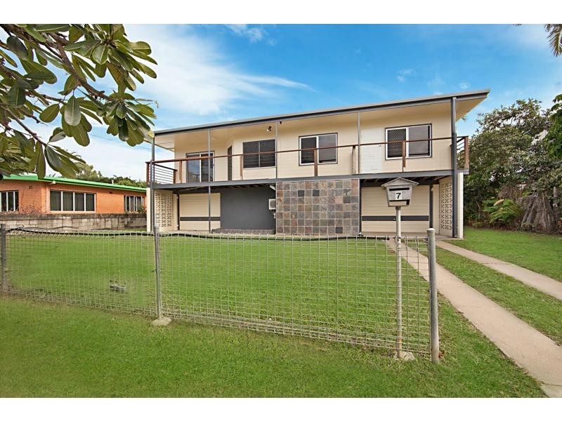 7 Choonda Street, Cranbrook QLD 4814