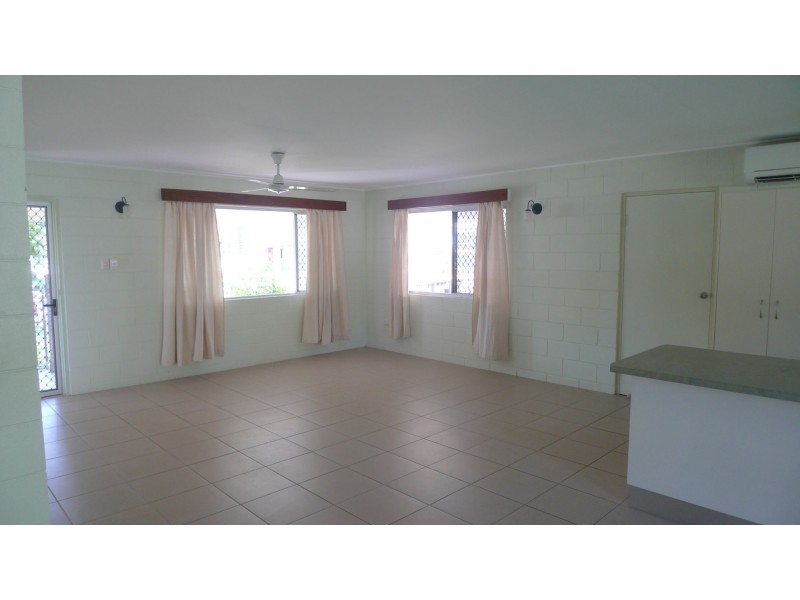27 Tam O’Shanter Drive, Kirwan QLD 4817
