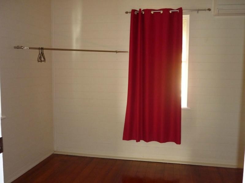 34 Ackers Street, Hermit Park QLD 4812