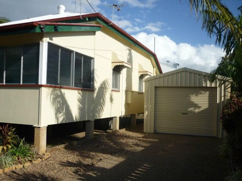 34 Ackers Street, Hermit Park QLD 4812