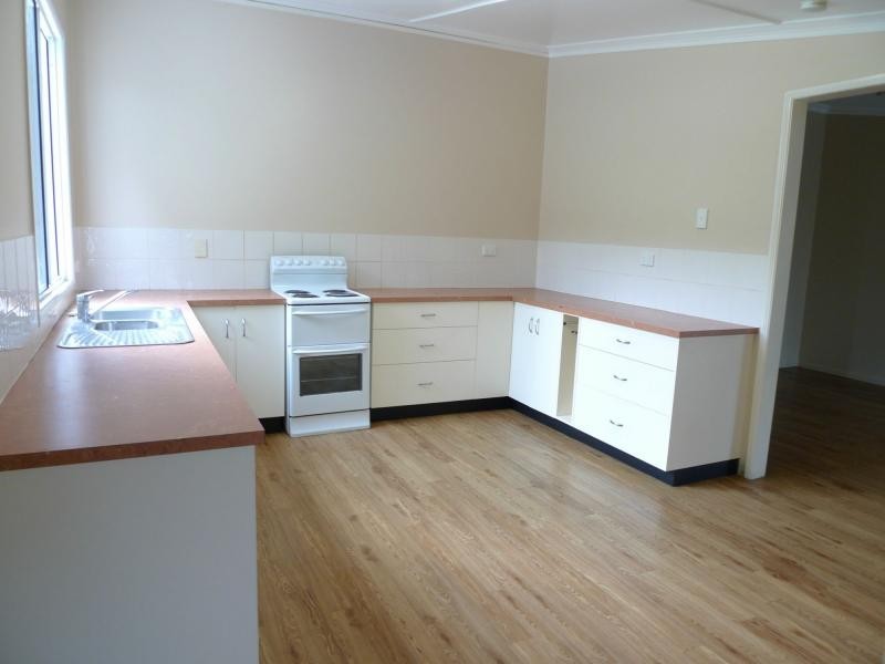 28B Roberts Street, Hermit Park QLD 4812