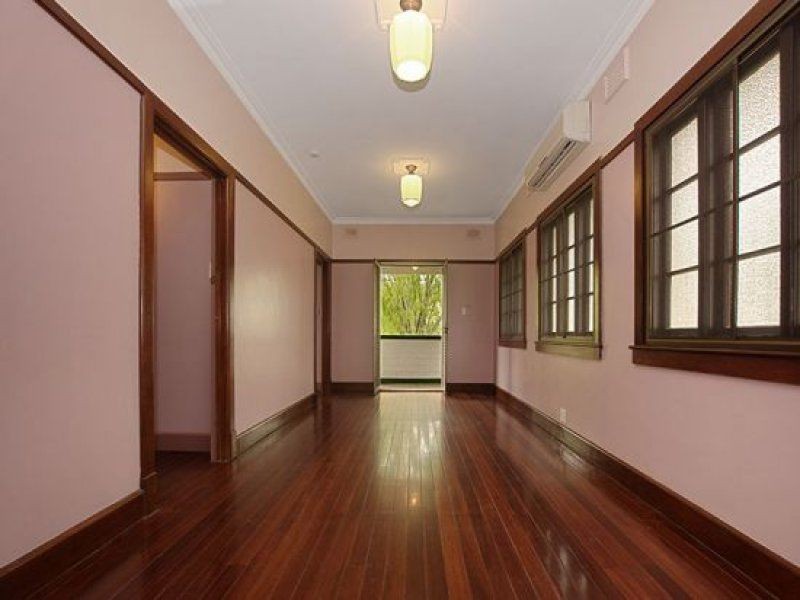 37 Ackers Street, Hermit Park QLD 4812