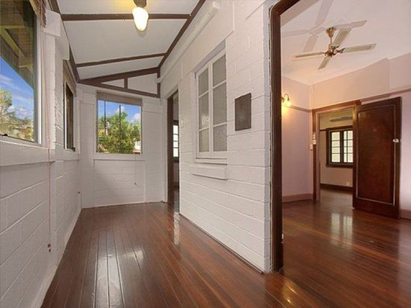 37 Ackers Street, Hermit Park QLD 4812