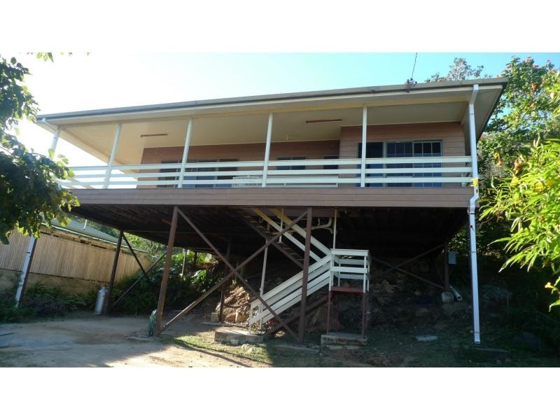 69 Francis Street, West End QLD 4810