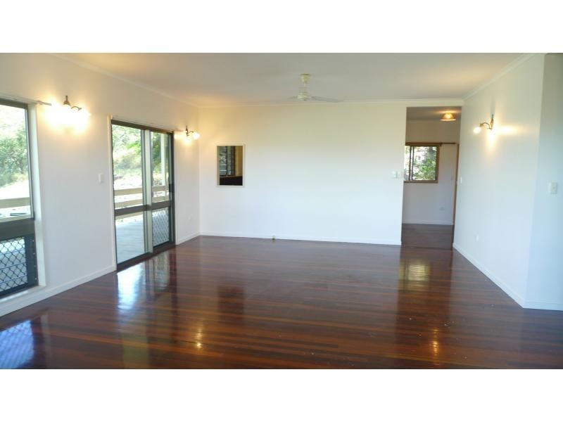 69 Francis Street, West End QLD 4810