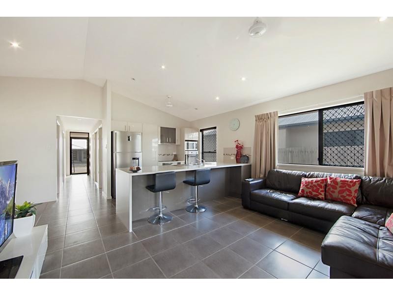 23 Boult Crescent, Burdell QLD 4818