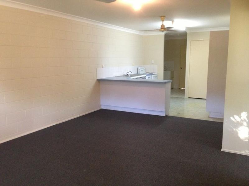 1/307 Pinnacle Drive, Rasmussen QLD 4815