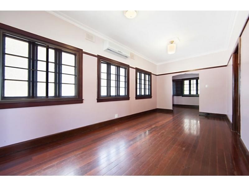 37 Ackers Street, Hermit Park QLD 4812