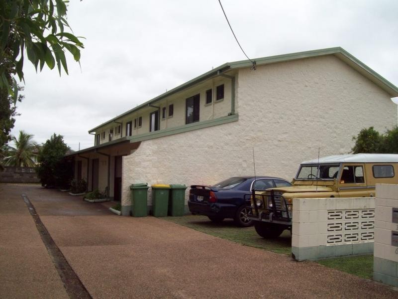 1/23 Park Street, Pimlico QLD 4812