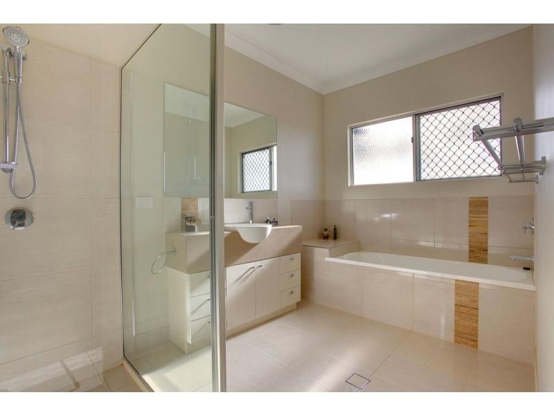 8 Retire Court, Rupertswood QLD 4817