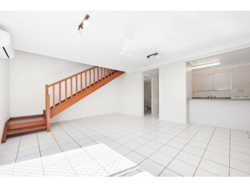 Unit 4/16 Marks Street, Hermit Park QLD 4812