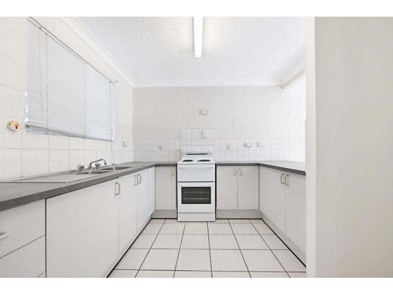 Unit 4/16 Marks Street, Hermit Park QLD 4812