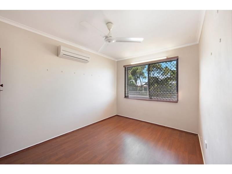 72 Banfield Drive, Mount Louisa QLD 4814