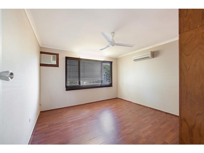 72 Banfield Drive, Mount Louisa QLD 4814