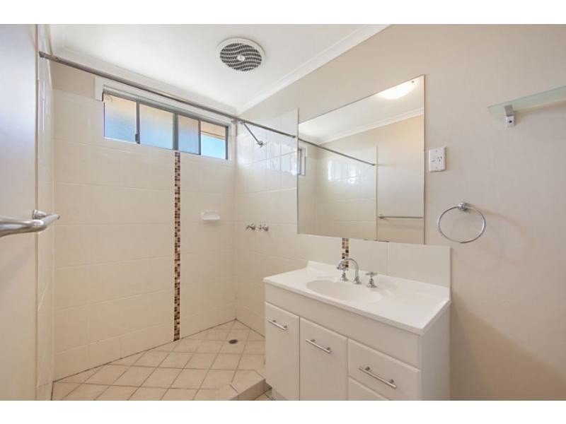 72 Banfield Drive, Mount Louisa QLD 4814