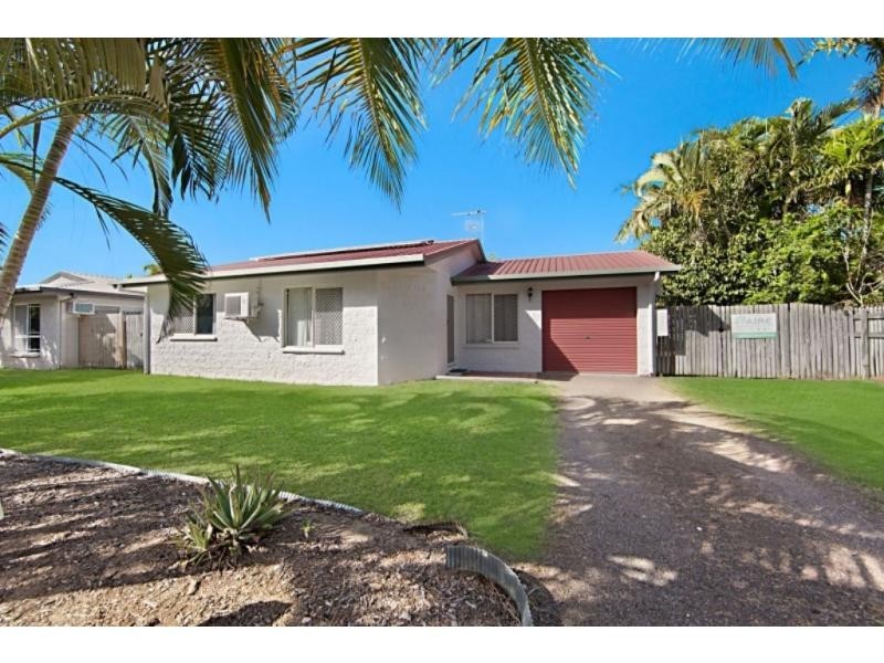 20 Chiquita Avenue, Rasmussen QLD 4815