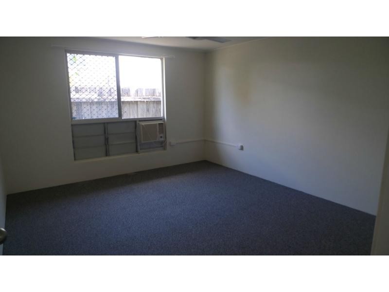 3/110 Queens Road, Hermit Park QLD 4812