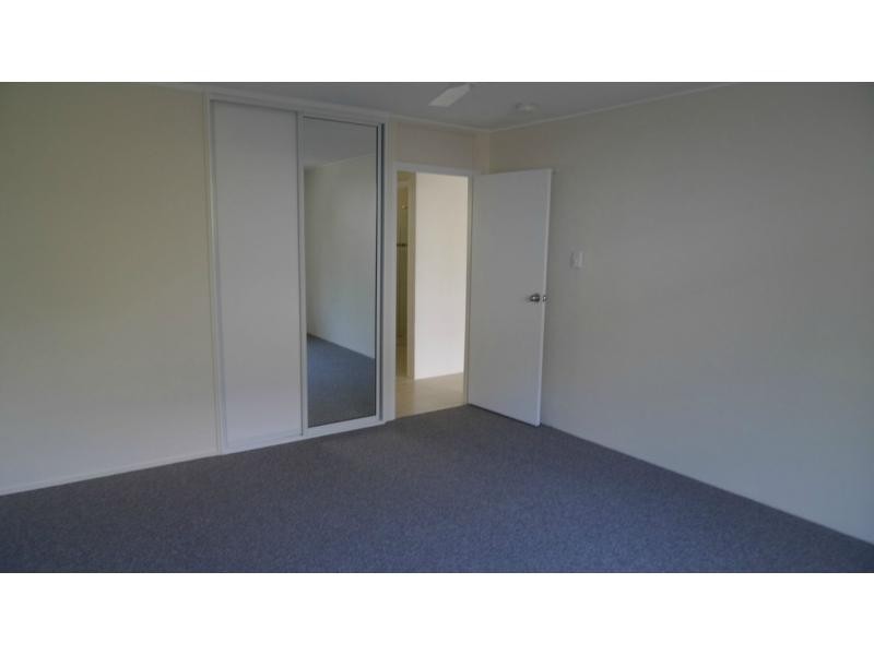 3/110 Queens Road, Hermit Park QLD 4812