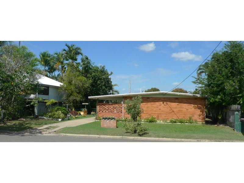 3/110 Queens Road, Hermit Park QLD 4812