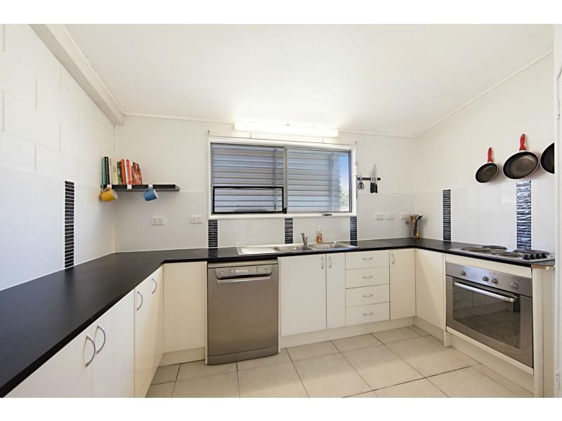 3/64 Robertson Street, Railway Estate QLD 4810
