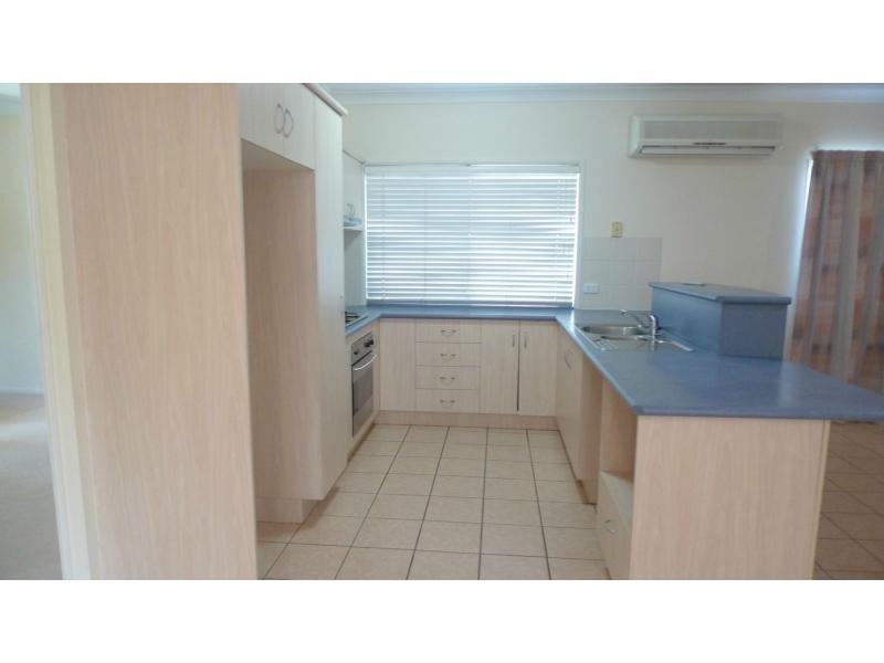 4 Curtin Place, Douglas QLD 4814