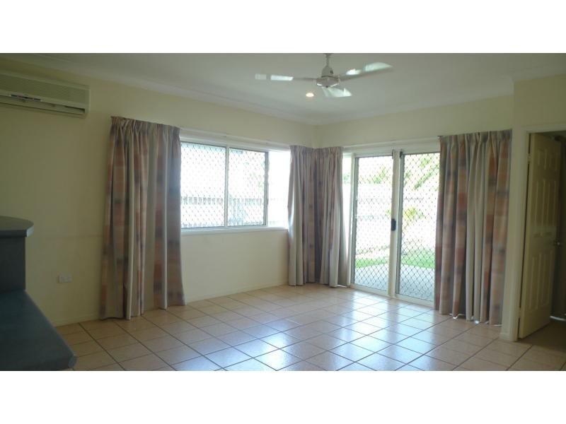 4 Curtin Place, Douglas QLD 4814