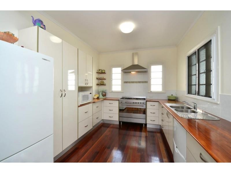 98 Palmerston Street, Gulliver QLD 4812