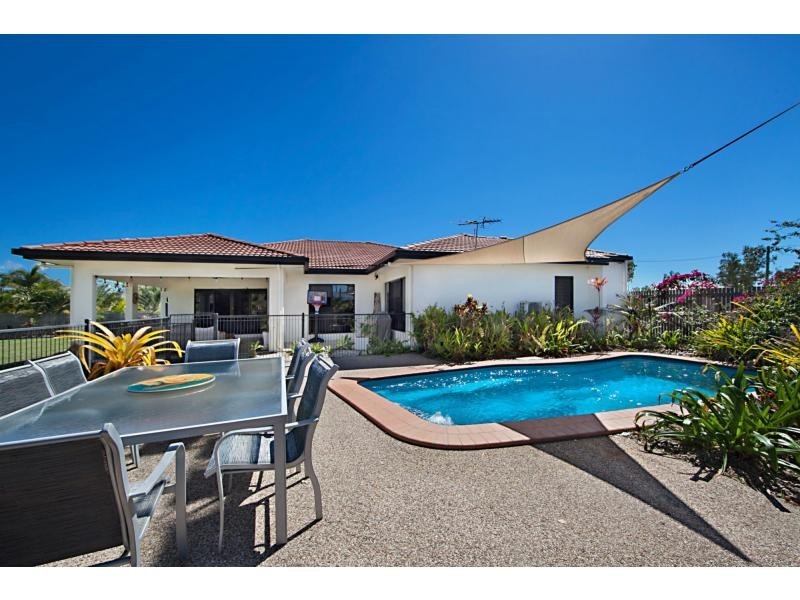 15 Cowboy Court, Kelso QLD 4815